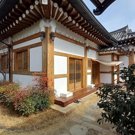 Adam Guesthouse Gyeongju Exterior photo