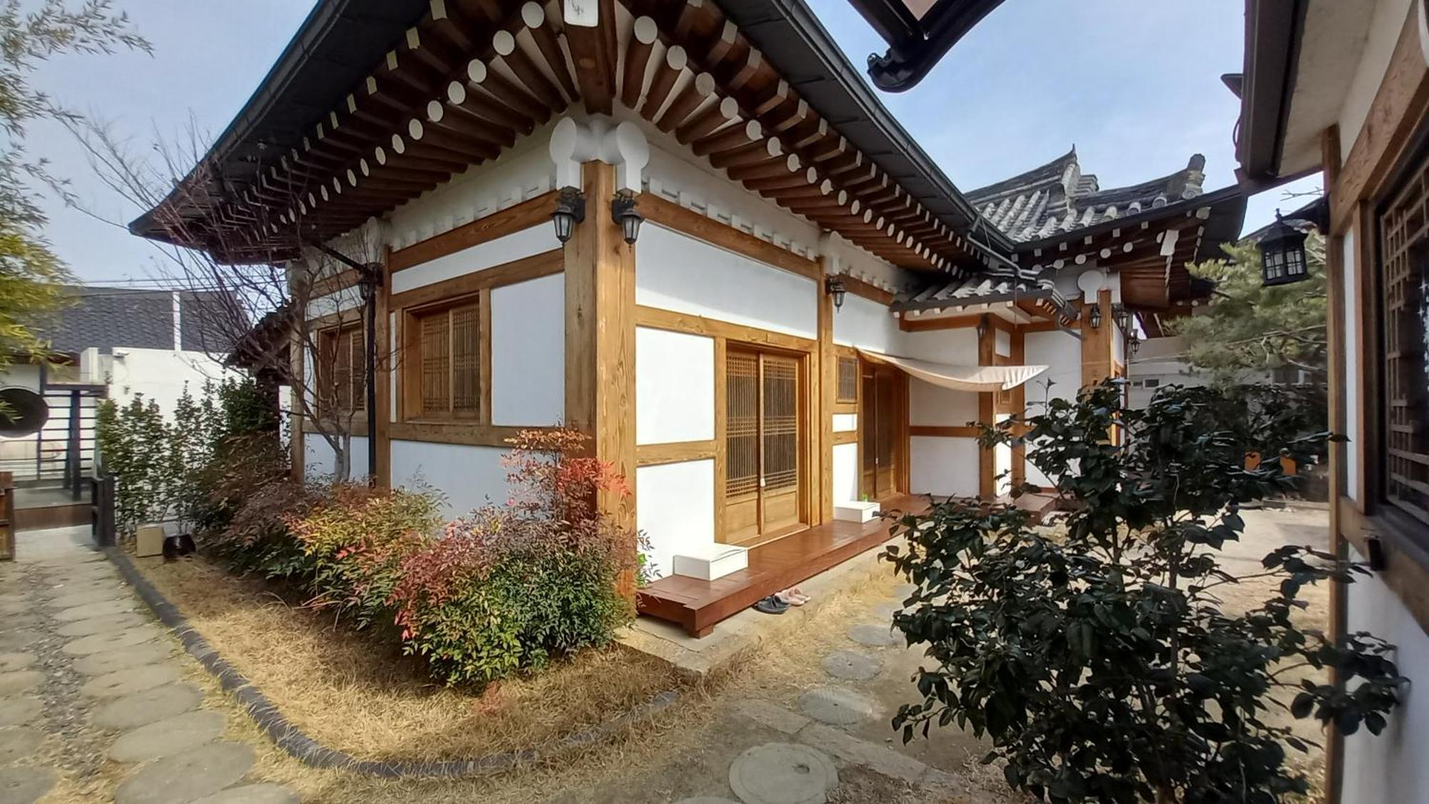 Adam Guesthouse Gyeongju Exterior photo