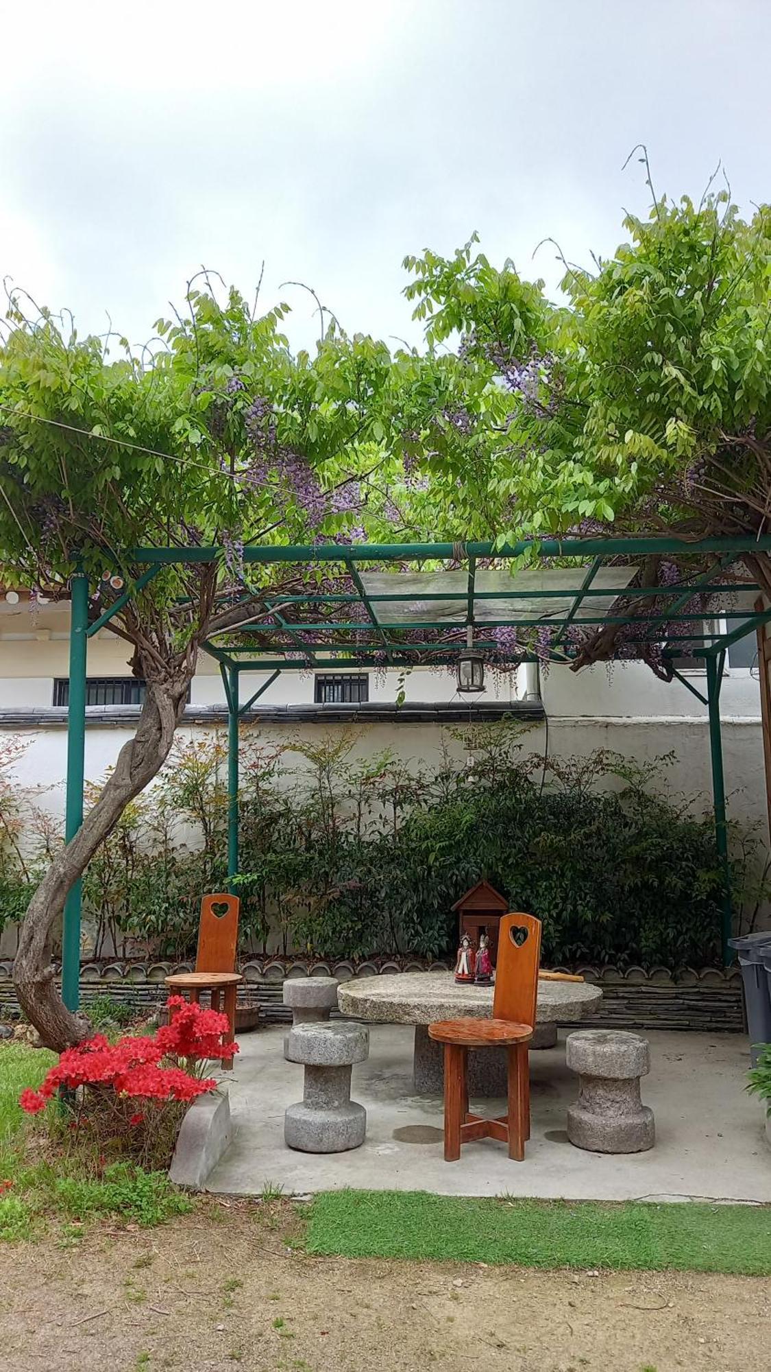 Adam Guesthouse Gyeongju Exterior photo